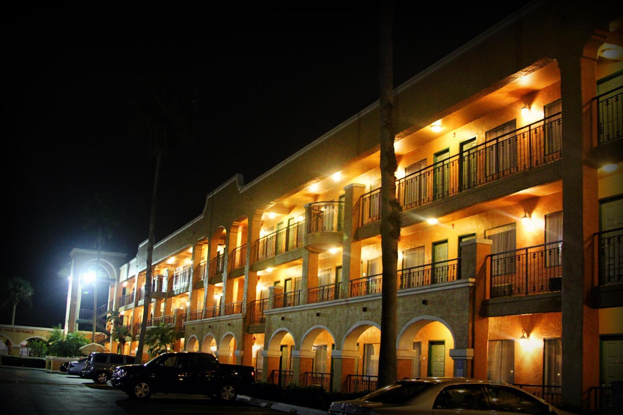 Ramada By Wyndham Kissimmee Downtown Hotel Exterior foto