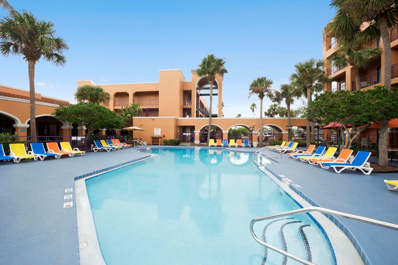 Ramada By Wyndham Kissimmee Downtown Hotel Exterior foto