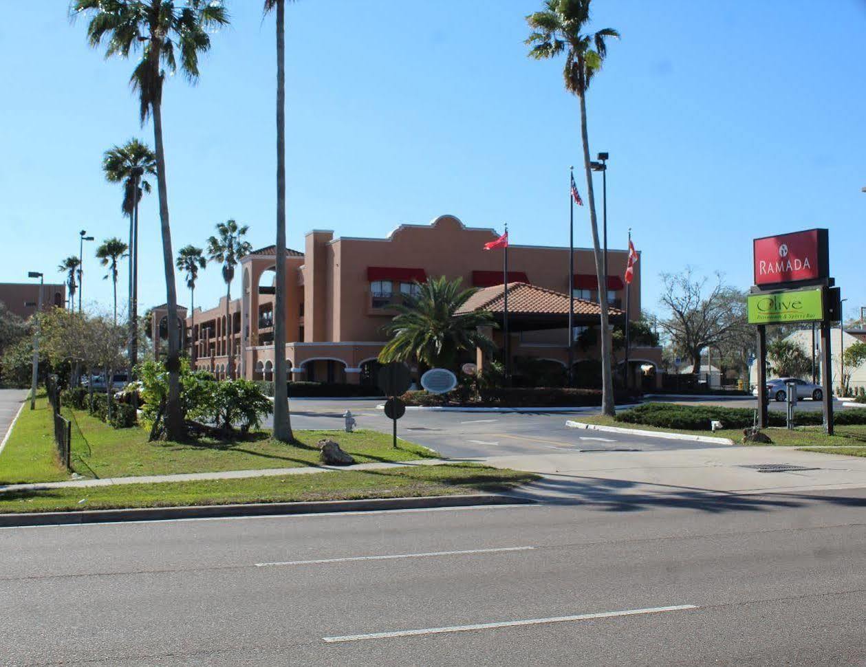 Ramada By Wyndham Kissimmee Downtown Hotel Exterior foto