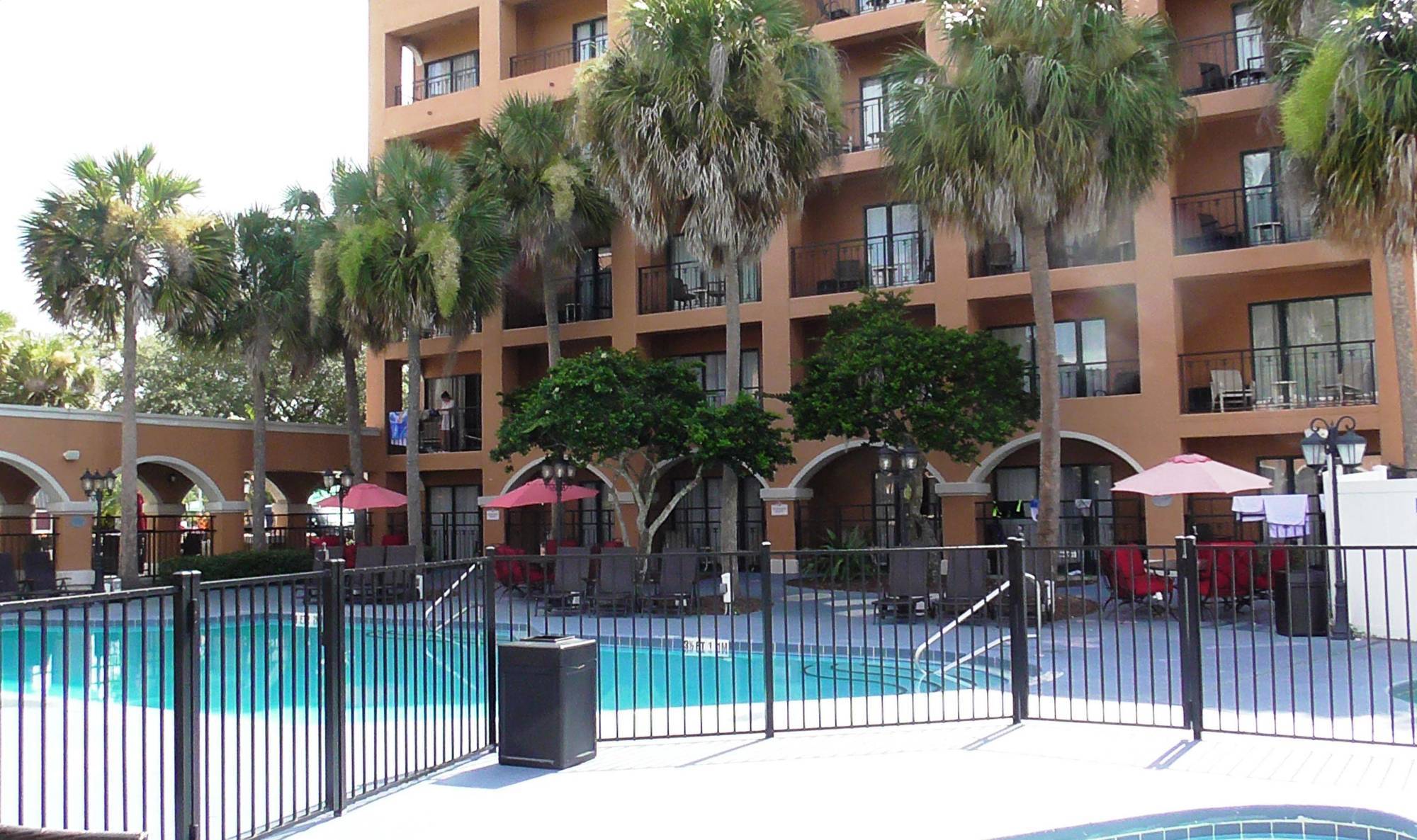 Ramada By Wyndham Kissimmee Downtown Hotel Exterior foto