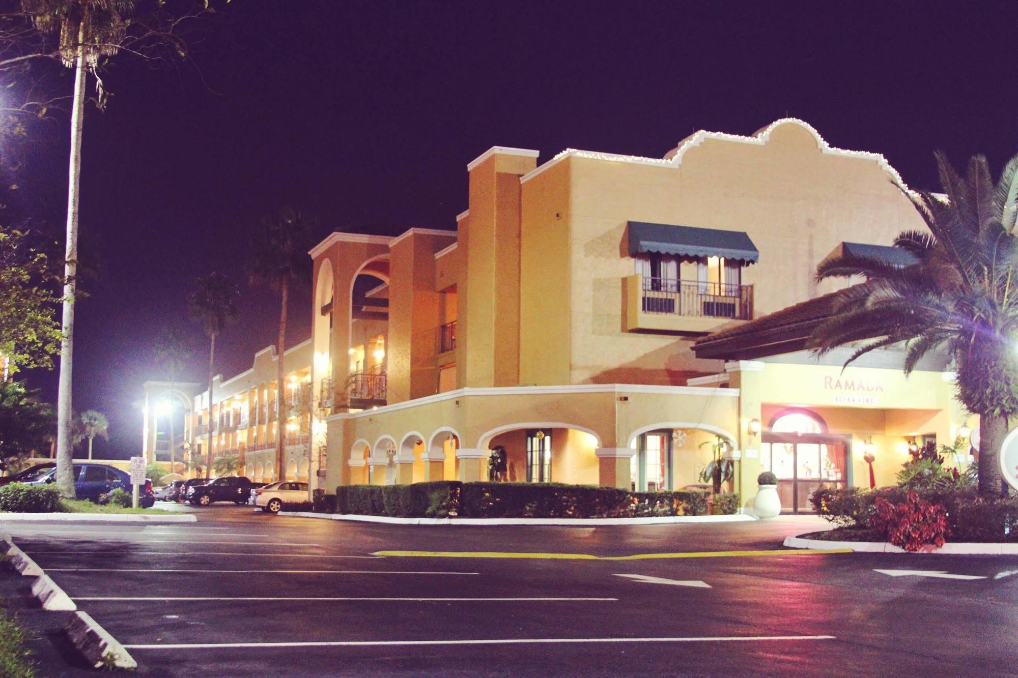 Ramada By Wyndham Kissimmee Downtown Hotel Exterior foto